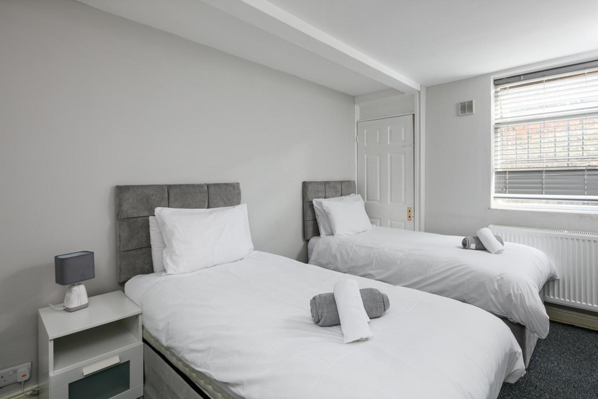 Benoit Apartments Manchester Exterior photo